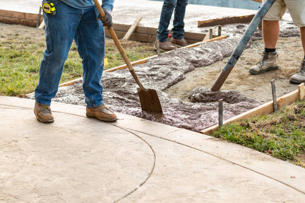Best Commercial Concrete Contractor  in Kendallville, IN